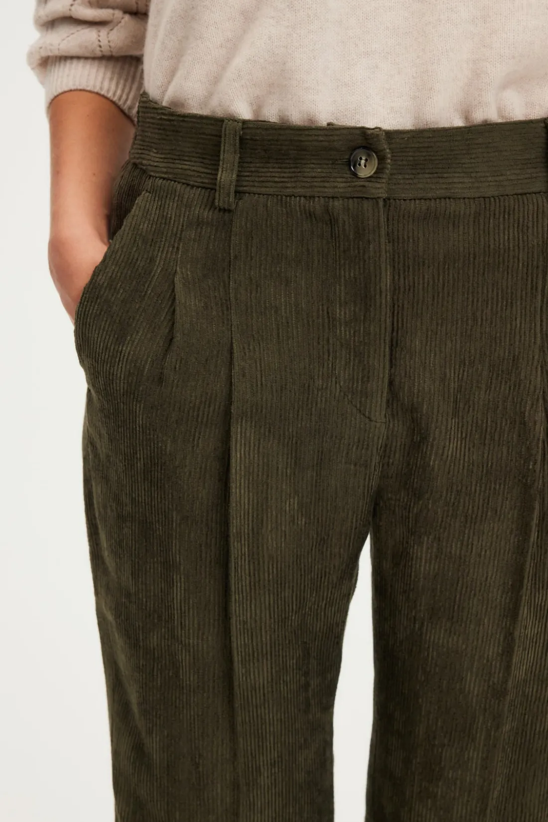 Pablo Pantalon en velours fluide à côtes - NESS VertKaki Online