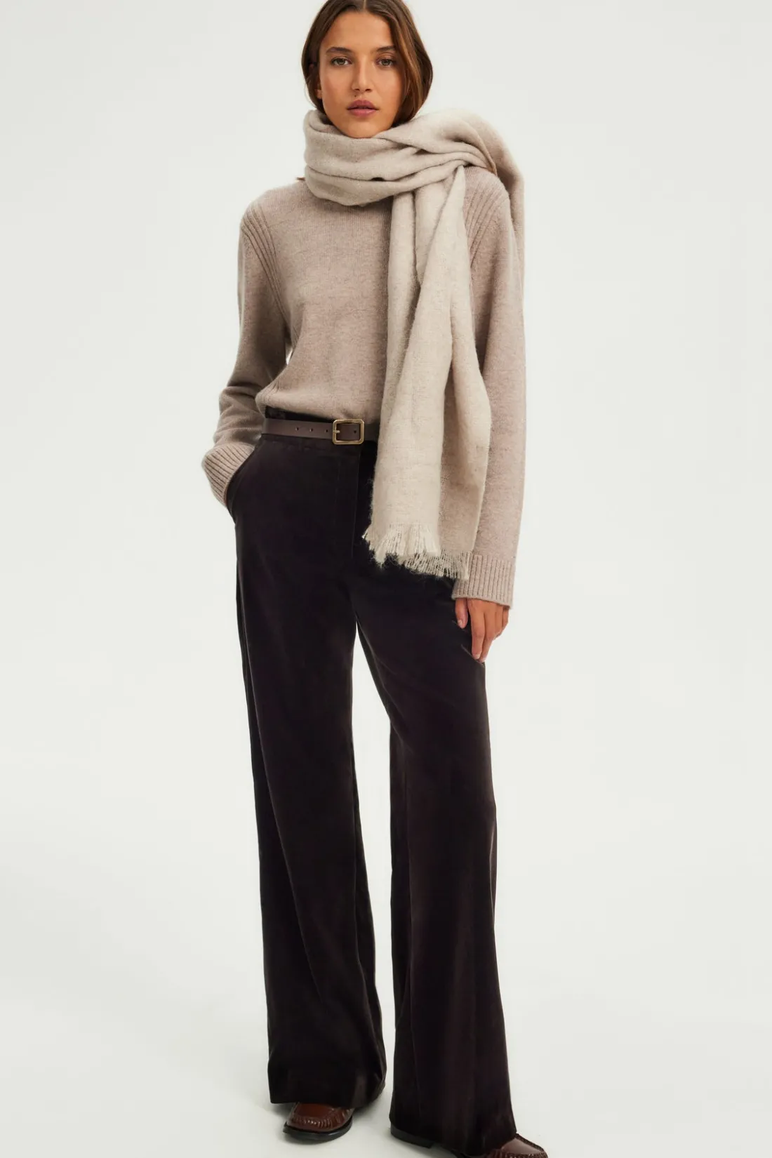Pablo Pantalon large en velours lisse - NAIS Cinanon Fashion